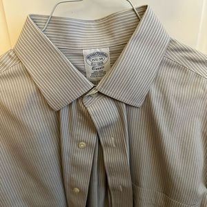 Brooks Brothers non iron dress shirt 15 1/2 34